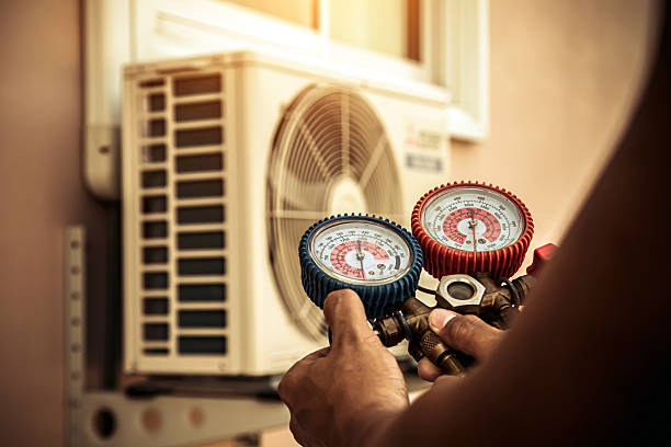 Professional Hvac technician working in Mayville, MI